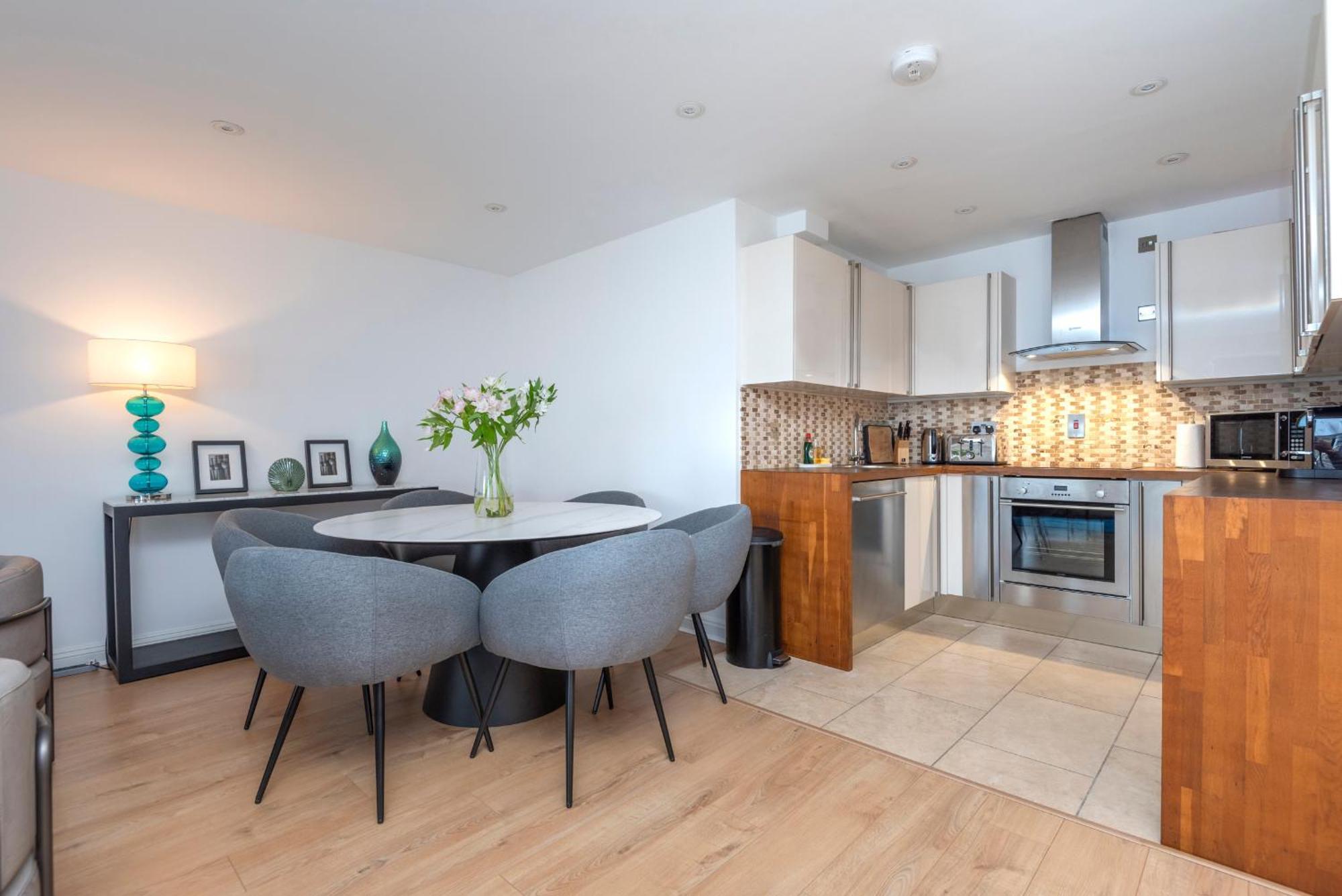 Elegant Mayfair Apartment 5 Londra Exterior foto