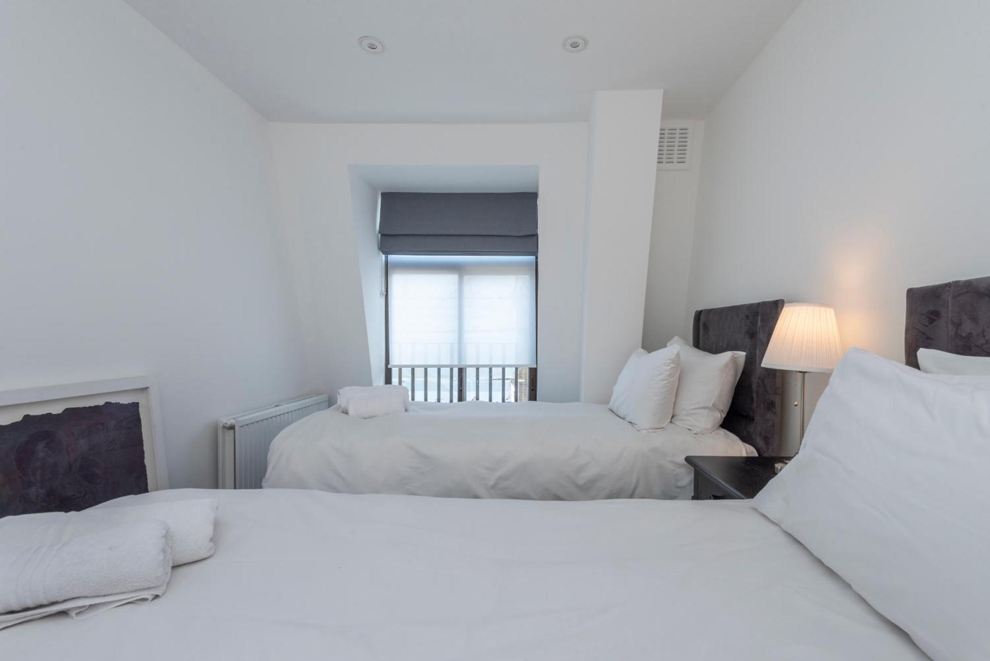 Elegant Mayfair Apartment 5 Londra Exterior foto