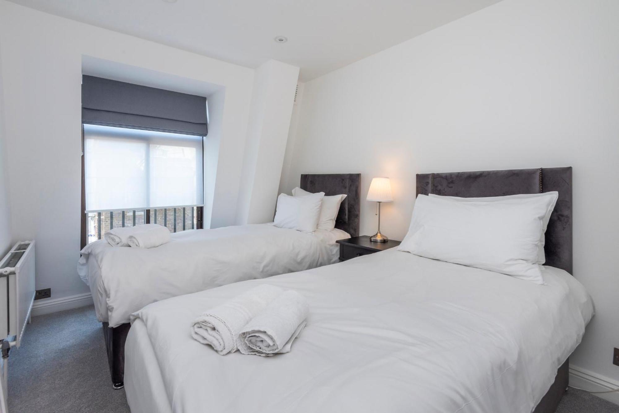 Elegant Mayfair Apartment 5 Londra Exterior foto